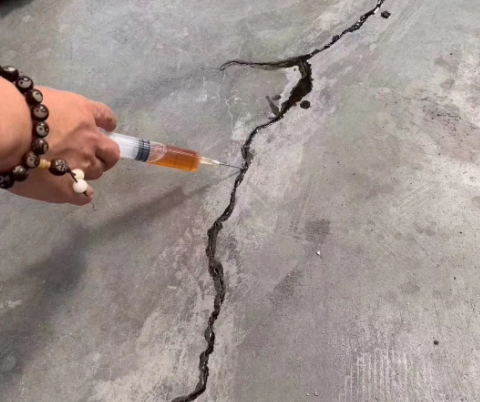 上海混凝土裂缝修补技术详解​